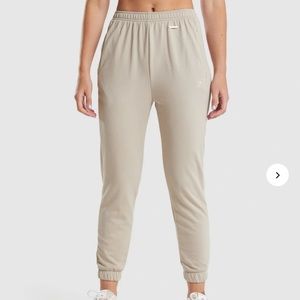 whitney simmons loose jogger